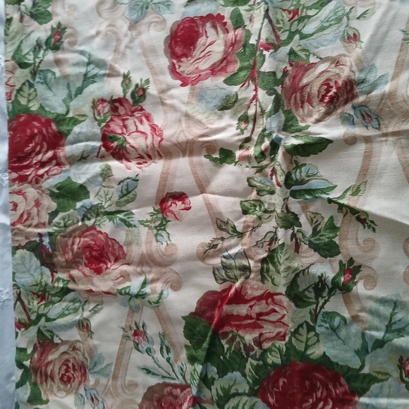 Vintage 1991 Monkwell Lee Jofa Lambourne Red Rose English Green 24"x24" Remnant - Picture 9 of 9